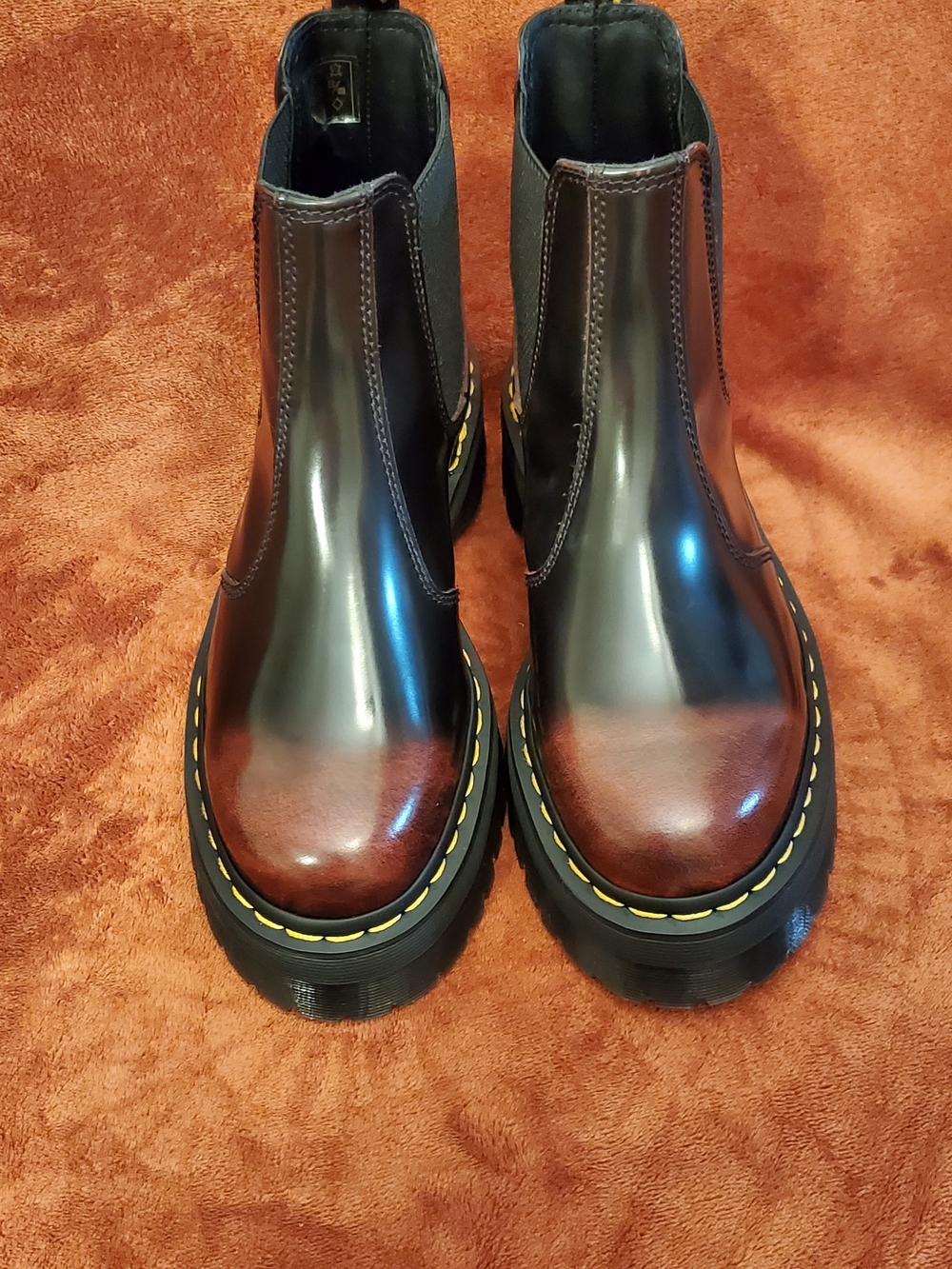 NEW Dr. Martens 2976 Quad Platform Chelsea 2-Toned Boots